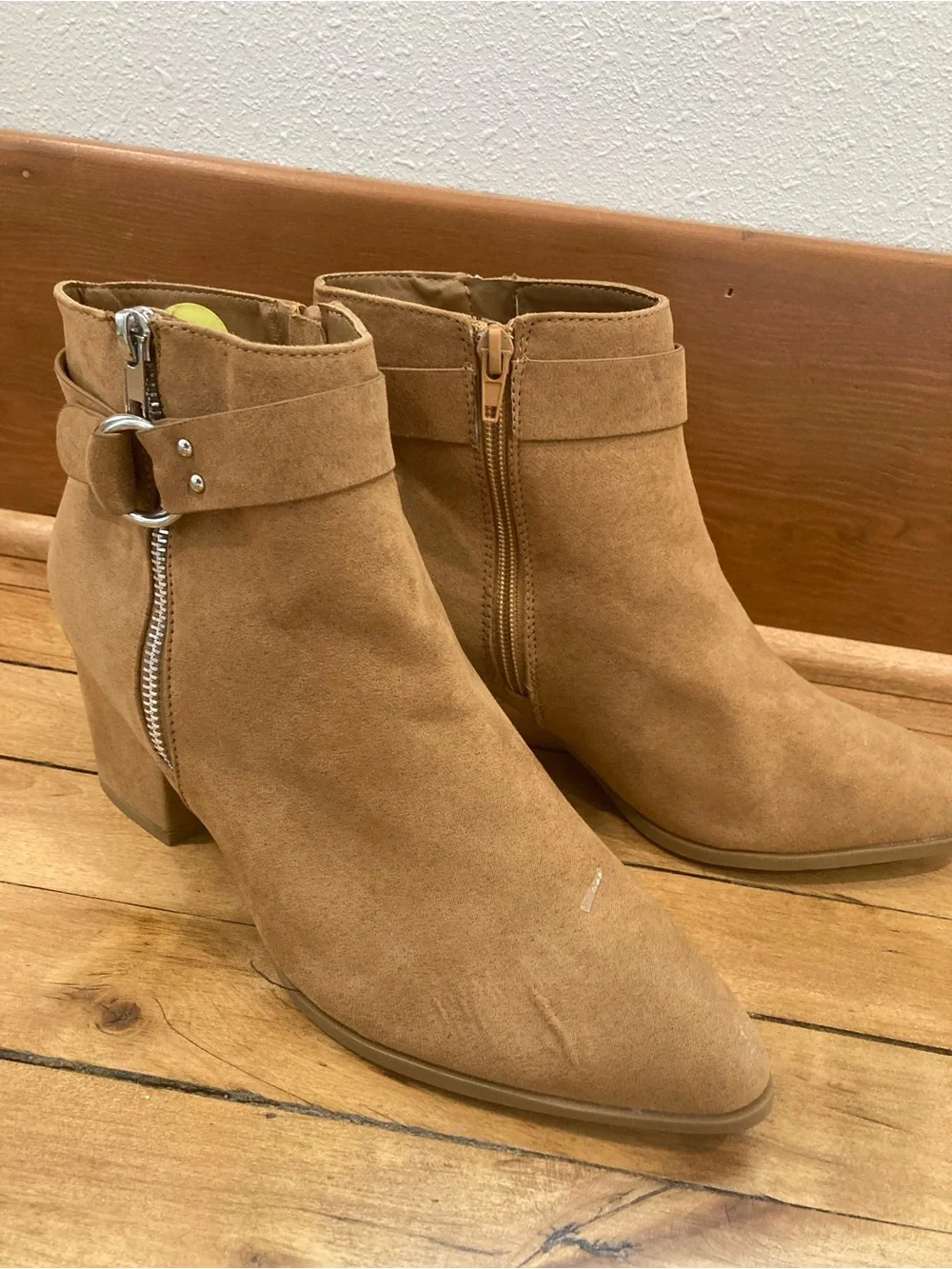 BAMBOO Tan Ankle Booties Size 9 NEW Never Worn No Tags Block 2.5 inch Heel